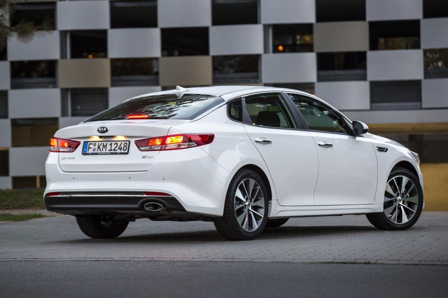  Kia Optima EcoDynamics 2015 года  (EU) (фото 13 из 29)